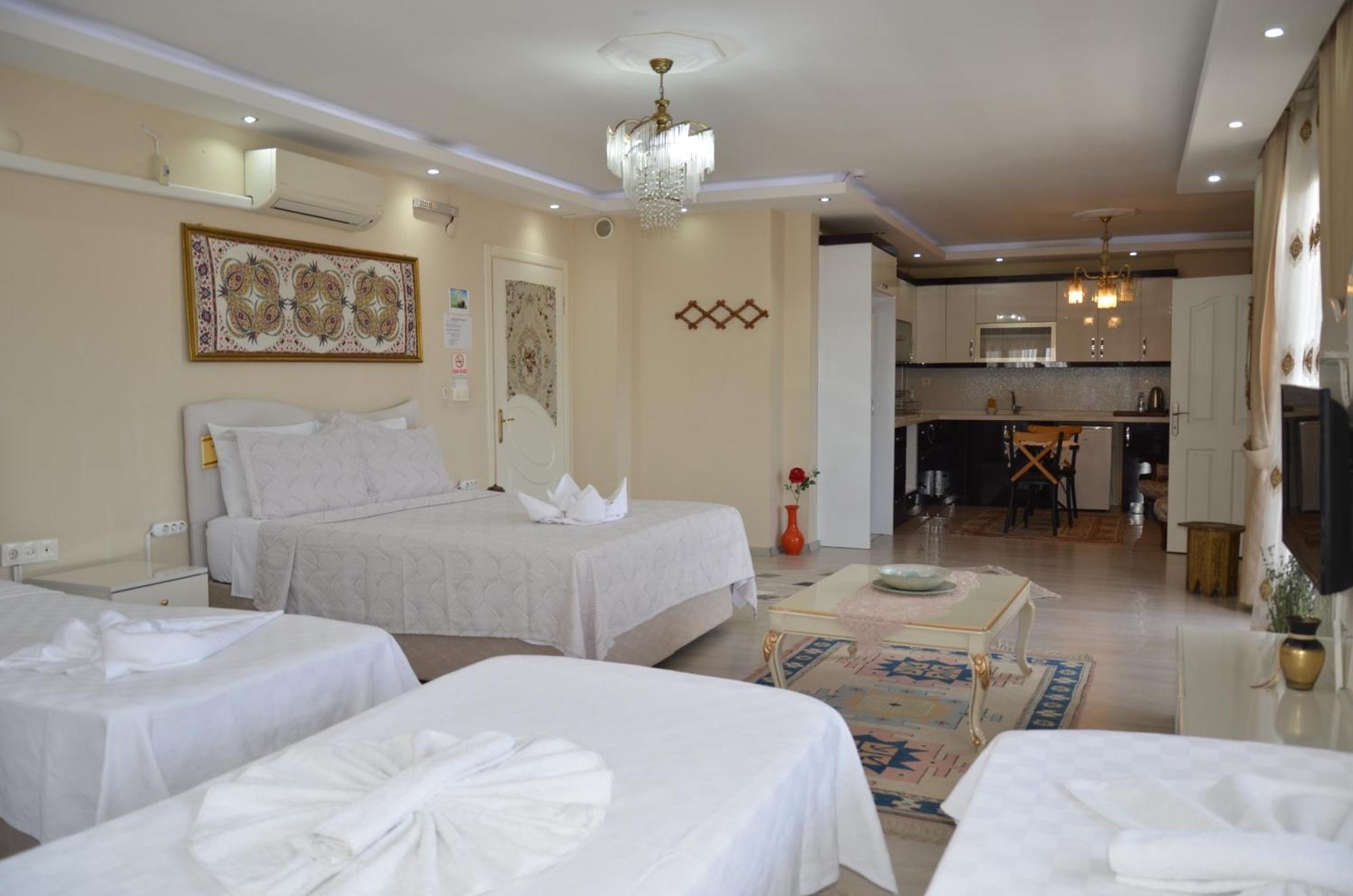 Ephesus Palaces *