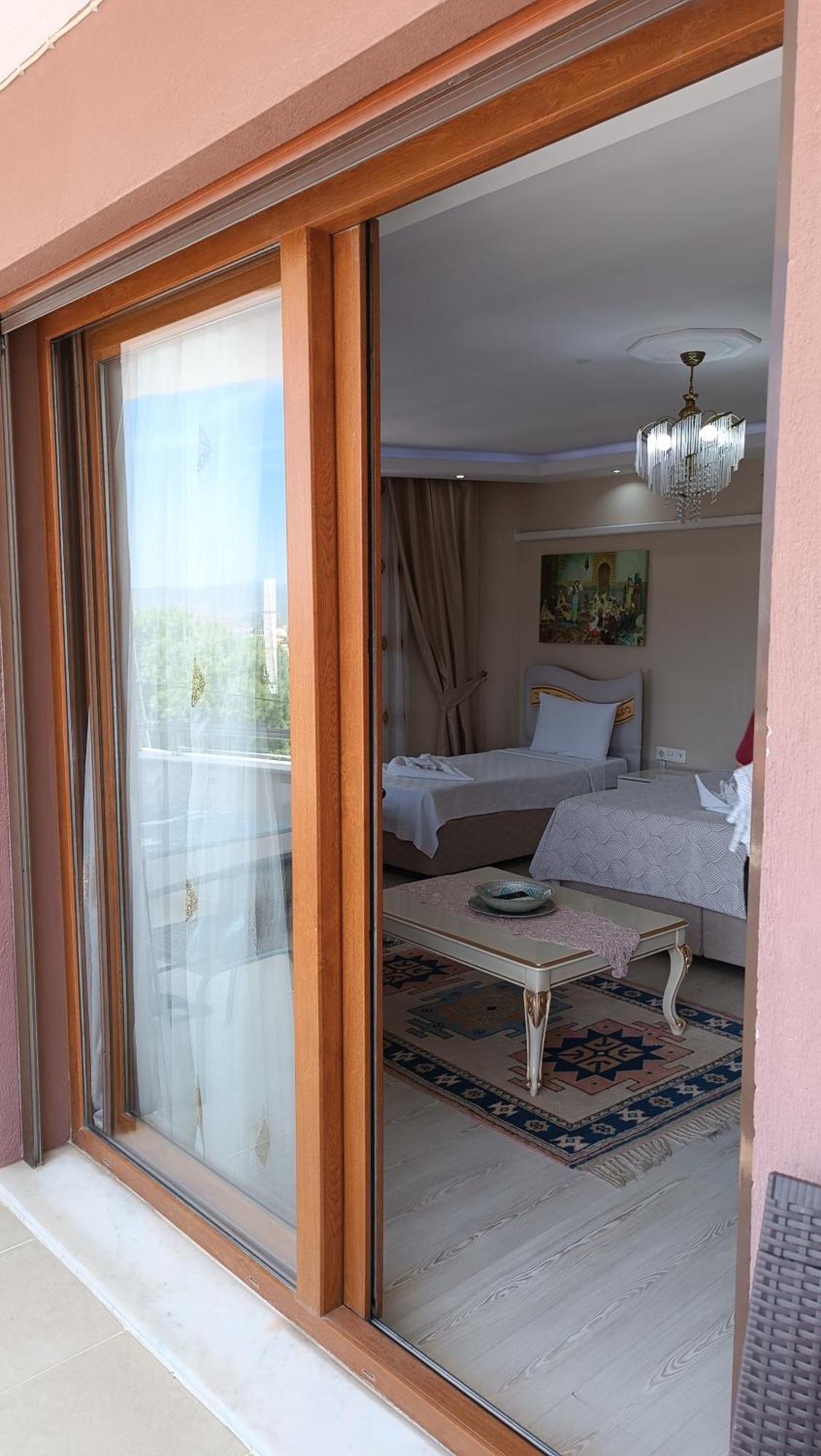 Homestay Ephesus Palaces