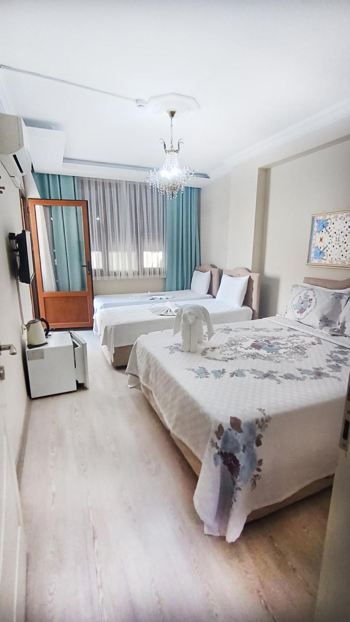 Ephesus Palaces Homestay *